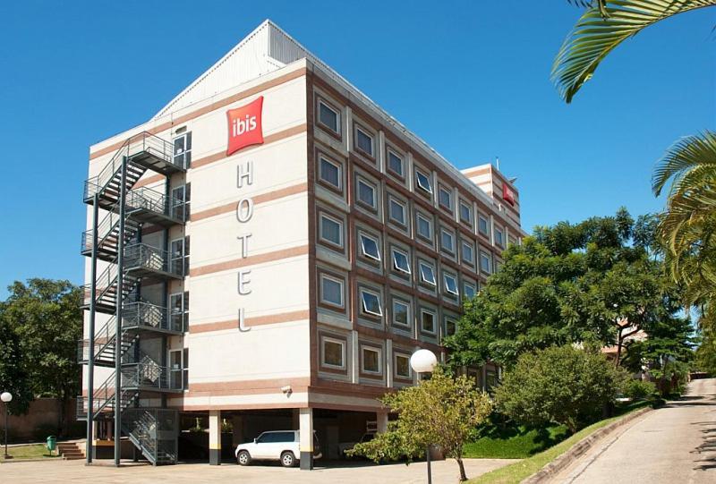 Hotel Ibis Paulínia Esterno foto